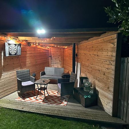 Offa'S Lodge Family Home Quiet Area With Sea Views Prestatyn Exteriör bild