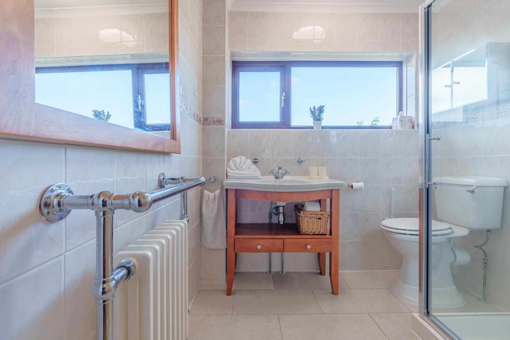 Offa'S Lodge Family Home Quiet Area With Sea Views Prestatyn Exteriör bild